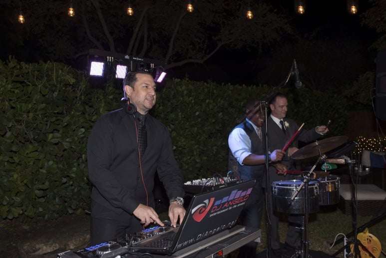 Gallery photo 11 of Latin Social Band
