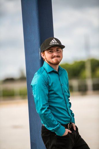 Gallery photo 2 of Tommy Alger