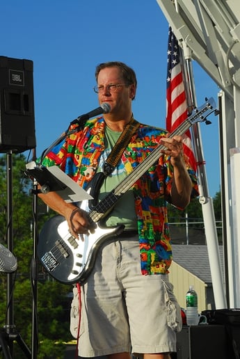 Gallery photo 5 of Tommy Gardner & The Uncle Brothers