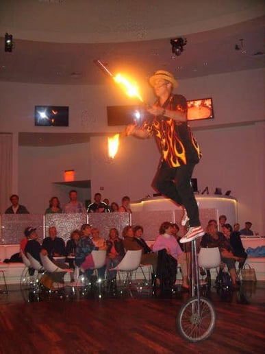 Gallery photo 8 of Tommy Tropic