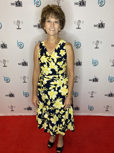 Gallery photo 2 of Tonni Lea Larson Motovational Speaker