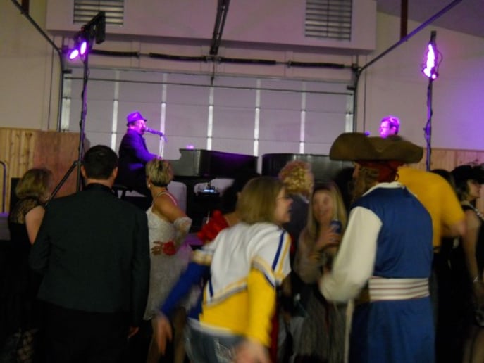 Gallery photo 3 of Heartland Dueling Pianos