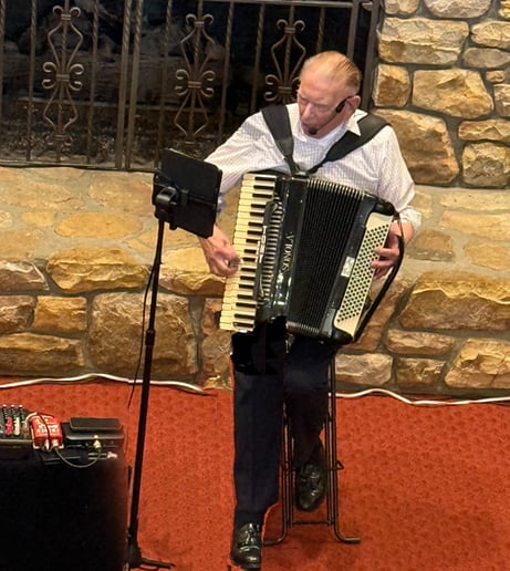 Gallery photo 5 of Tony DiBianca and his Virtual Band