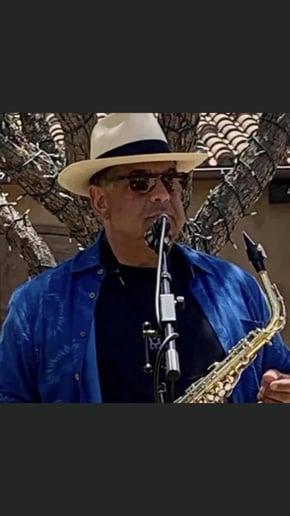 Gallery photo 8 of Tony Merlo, Elegant Sax & Vocals