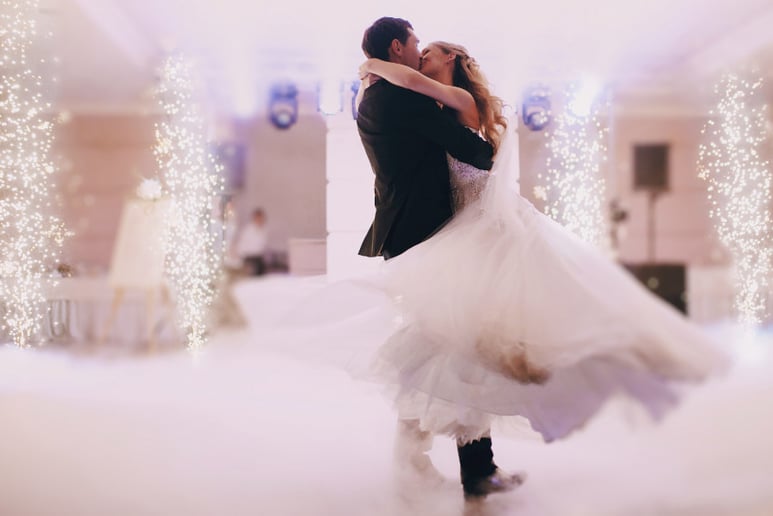 Gallery photo 10 of Tony Schwartz: Wedding MC & DJ