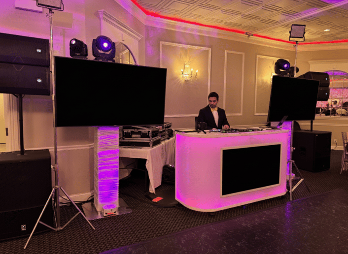 Gallery photo 1 of DJ Fidel