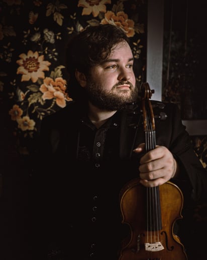 Gallery photo 8 of Patrick Monnius, Strings