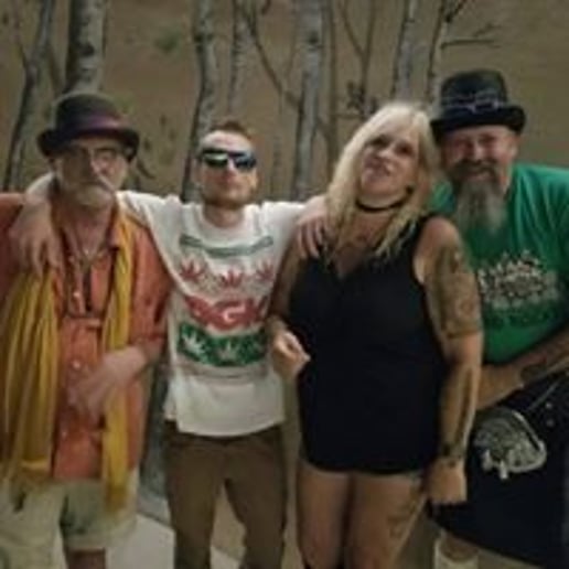 Gallery photo 10 of Top O' The Mornin'