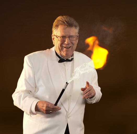 Gallery photo 3 of Elliott Hitchcock, Explosive Comedy Magic!