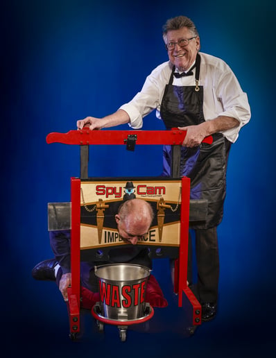 Gallery photo 9 of Elliott Hitchcock, Explosive Comedy Magic!