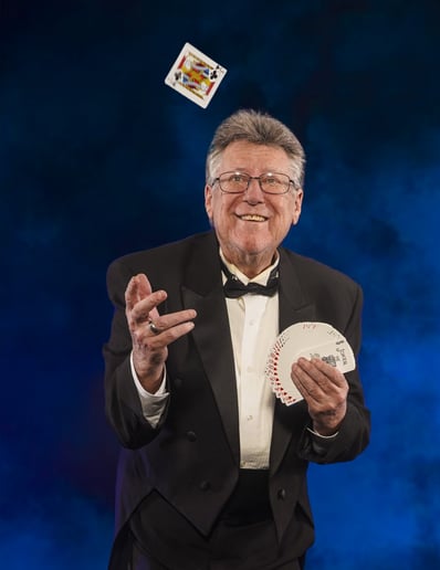 Gallery photo 10 of Elliott Hitchcock, Explosive Comedy Magic!