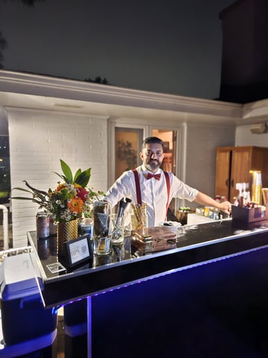 Gallery photo 2 of Top Shelf Bartend