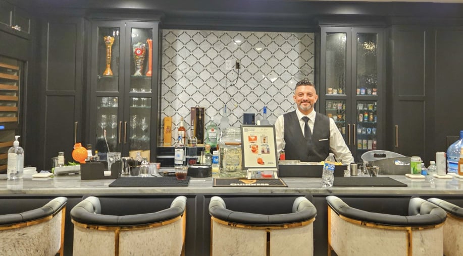 Gallery photo 3 of Top Shelf Bartend