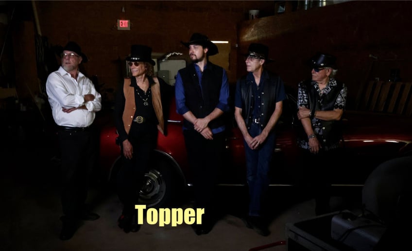 Gallery photo 5 of Topper