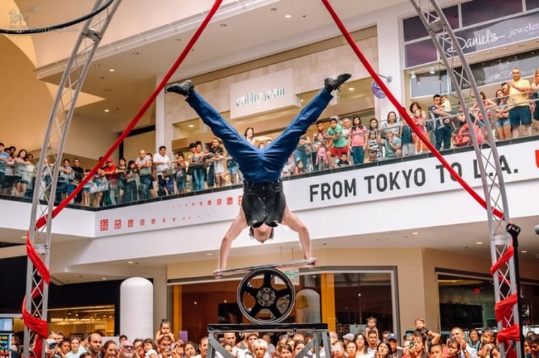 Gallery photo 4 of Torque Method Acrobatic Troupe