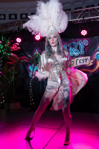 Gallery photo 2 of Torro Royale