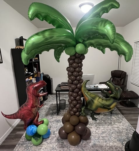 Gallery photo 6 of Totally Twisted Balloon Artistry, LLC