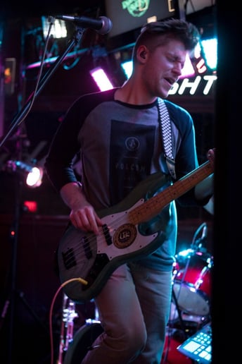 Gallery photo 1 of Touring and Venue Bassist