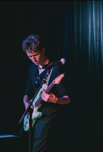 Gallery photo 2 of Touring, Gigging, & Session Guitar Work
