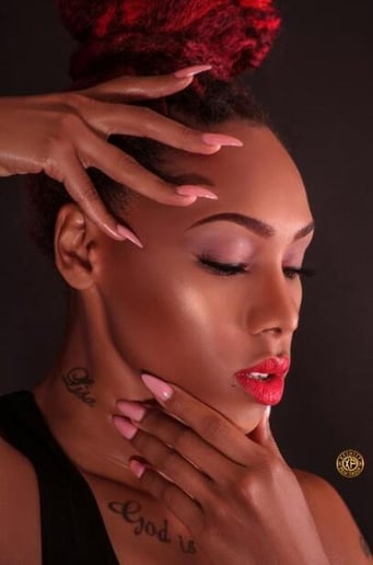 Gallery photo 9 of Toya Mua