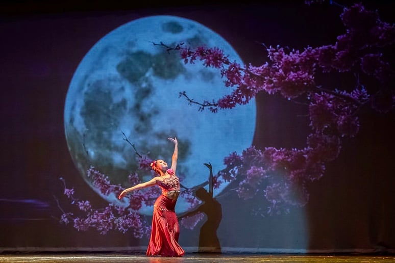 Gallery photo 3 of Traditional Chinese Dance at UW