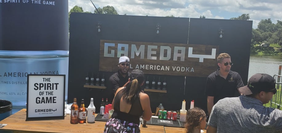 Gallery photo 4 of Traditions Mobile Bartending