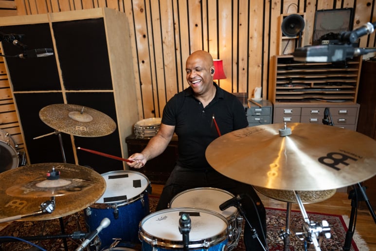 Gallery photo 6 of Mike Veny - Keynote Speaker & Drummer