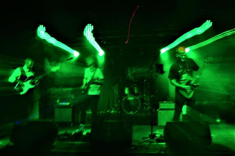 Gallery photo 4 of Travelin' Rose Band