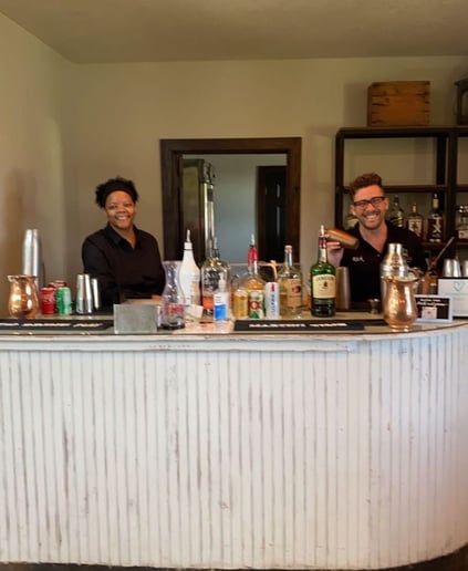 Gallery photo 7 of Traveling Mixologist