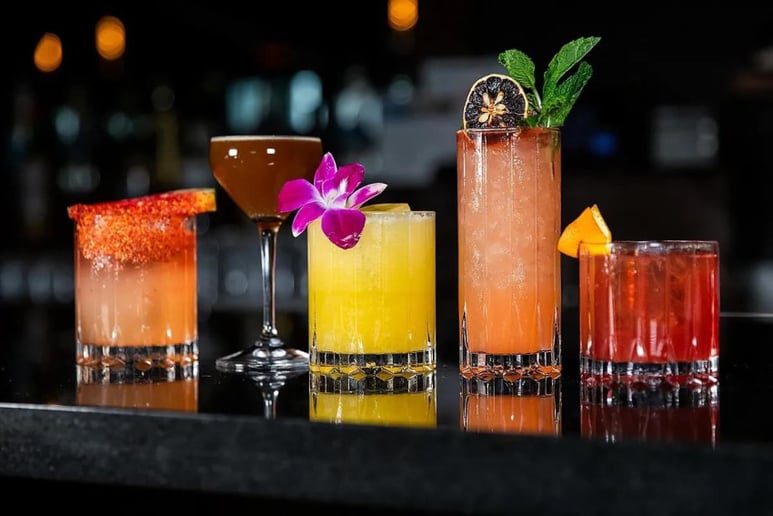 Gallery photo 3 of Traveling Mixologist