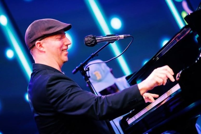 Gallery photo 1 of Travis Colby on the Piano