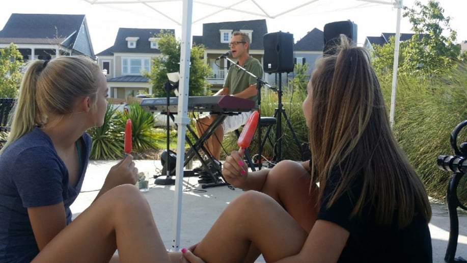 Gallery photo 1 of Tray Boz Special Event Music