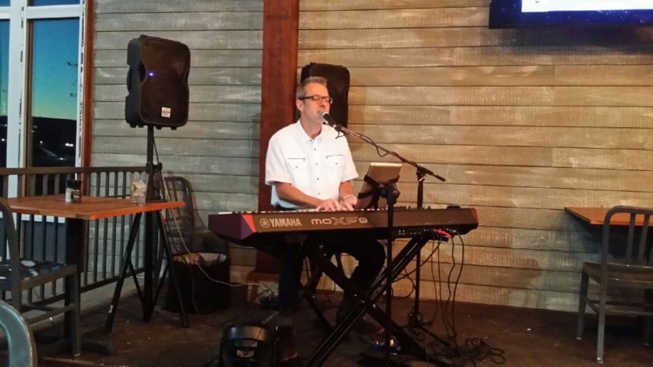 Gallery photo 3 of Tray Boz Special Event Music