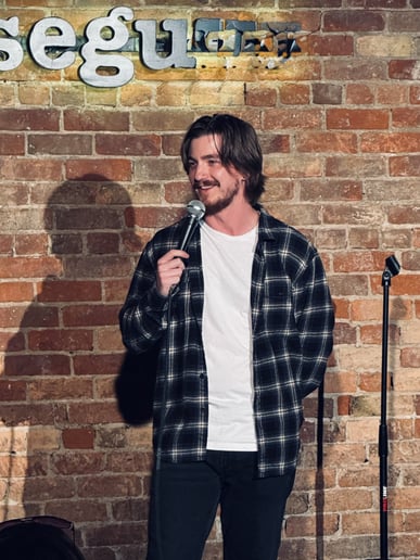Gallery photo 1 of Tre Lamb Comedy