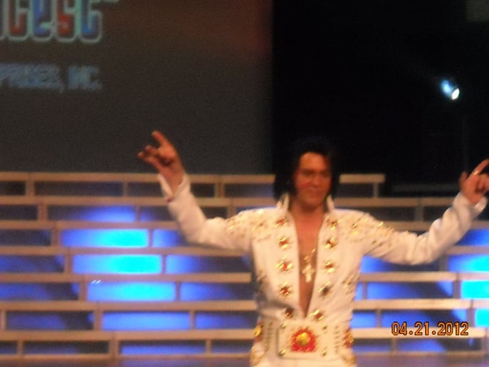 Gallery photo 4 of Tribute to Elvis