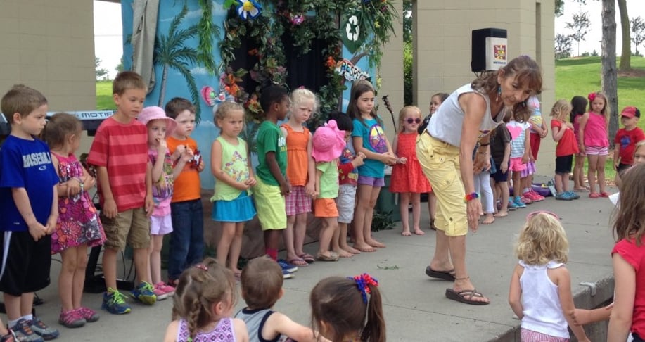 Gallery photo 12 of Tricia & The Toonies