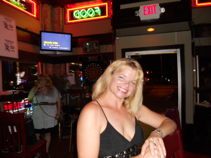 Gallery photo 2 of Diamond Nights Karaoke