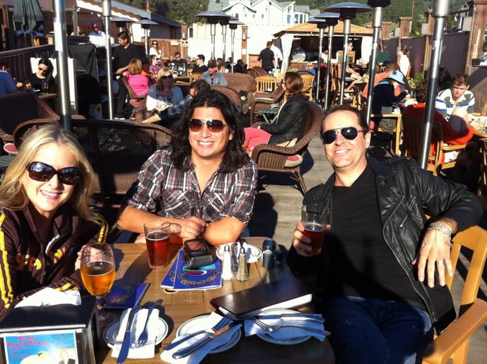 Gallery photo 10 of Trio Caliente