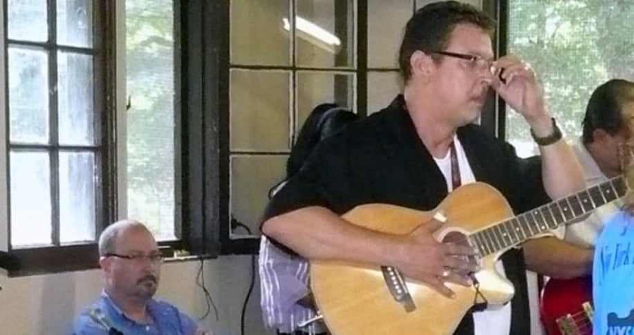 Gallery photo 9 of Trio Los Claveles