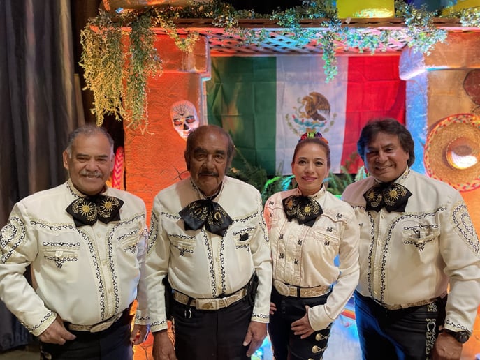 Gallery photo 21 of Trio Sol de Mexico