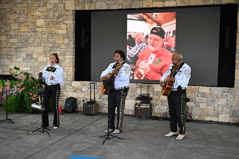 Gallery photo 22 of Trio Sol de Mexico