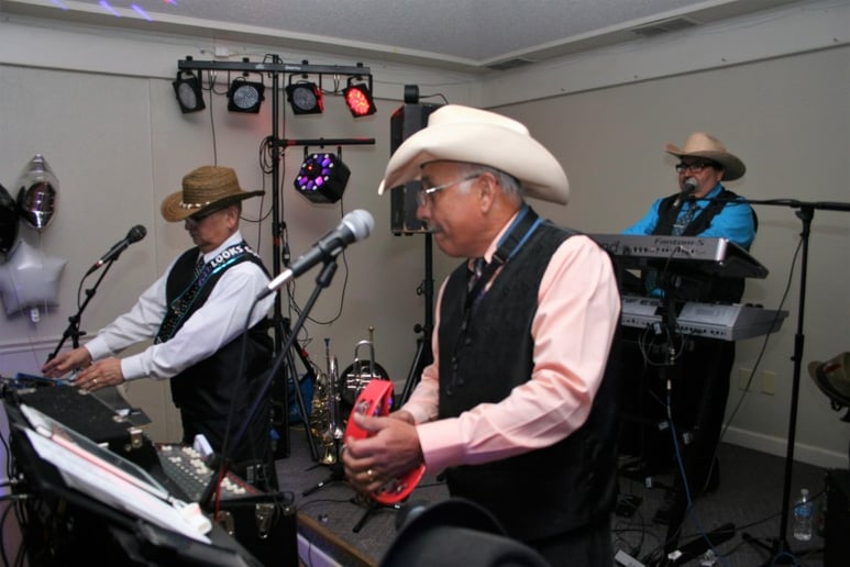 Gallery photo 3 of Triple-T Variety Band 2.0