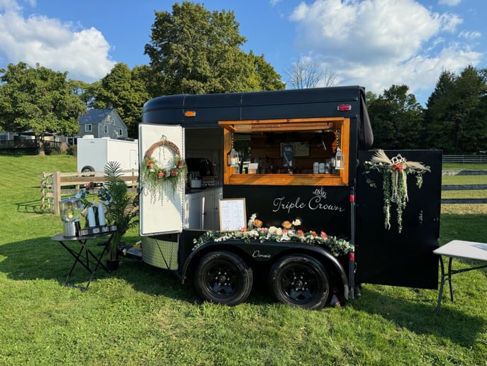 Gallery photo 4 of Triple Crown Mobile Bar