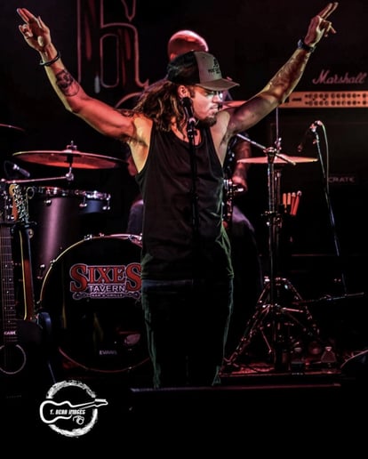 Gallery photo 1 of Tristan Tritt