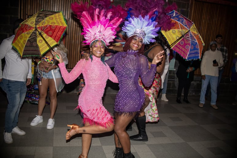 Gallery photo 2 of Tropicabana Band