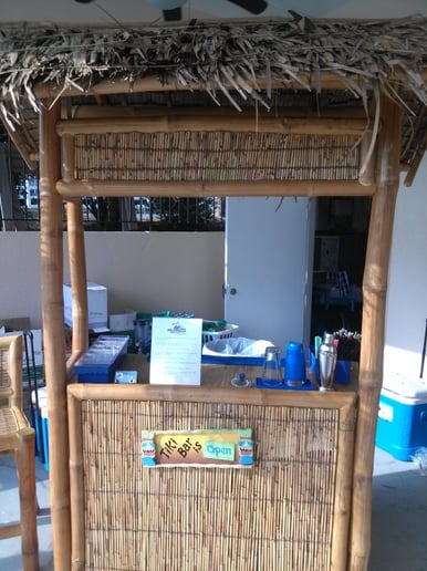 Gallery photo 1 of Tropical Twist Bartending