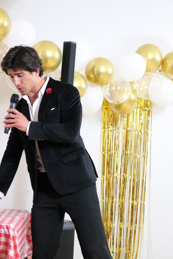 Gallery photo 26 of Troy Chiappone sings Sinatra, Dean Martin, Elvis, and more!