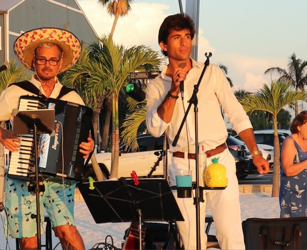 Gallery photo 19 of Troy Chiappone sings Sinatra, Dean Martin, Elvis, and more!
