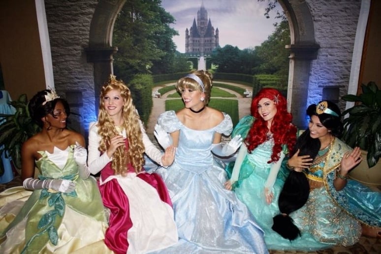 Gallery photo 3 of Truly Enchanting Entertainment
