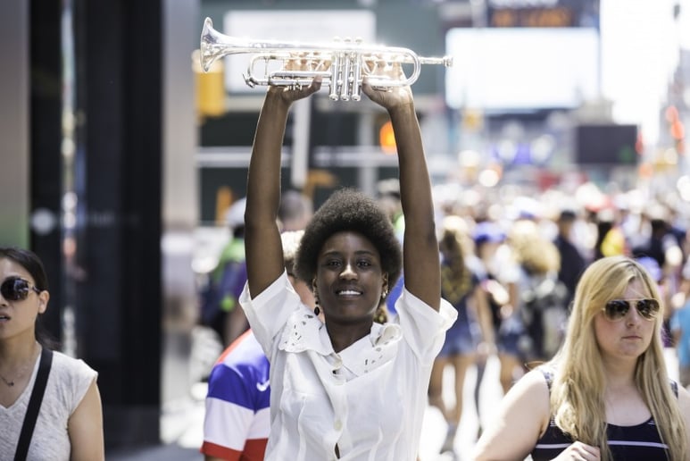 Gallery photo 7 of Trumpet Wom